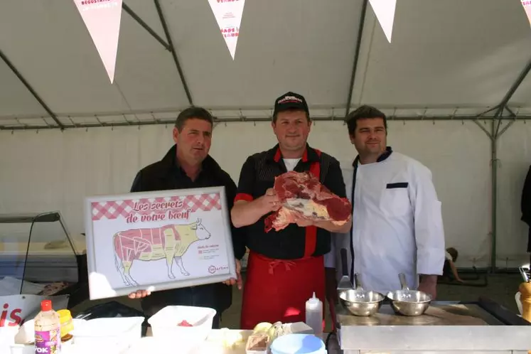 De l’éleveur au restaurateur, l’ensemble de filière unie : Philippe Chazette, éleveur et président de CCBE, Nicolas Dubois, boucher à Guéret, et Paul-Antoine Goigoux, restaurateur à Genouillac.