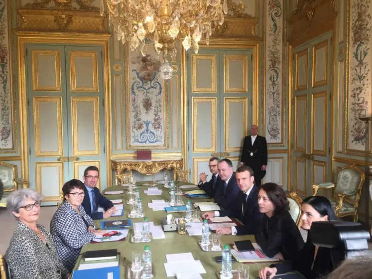 Rencontre entre le président de la République et les représentants de la FNSEA, le 11 février, en présence de Didier Guillaume, ministre de l’Agriculture et de l’Alimentation.