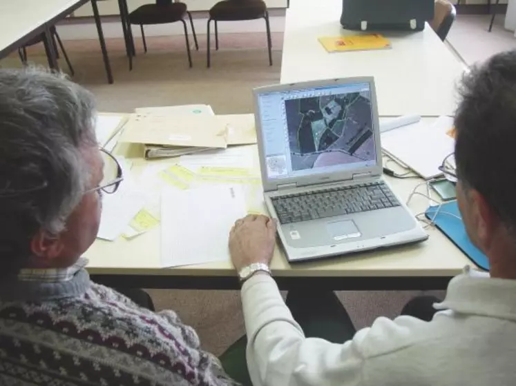 Les stagiaires pourront se familiariser avec les modules de déclaration de surfaces.