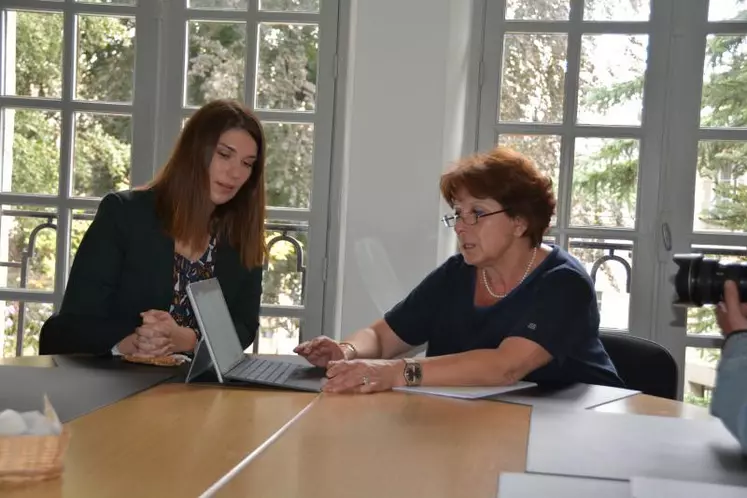 Bérengère Languille, chargé de mission en charge du projet, et Catherine Defemme, vice-présidente en charge de l'attractivité départementale.