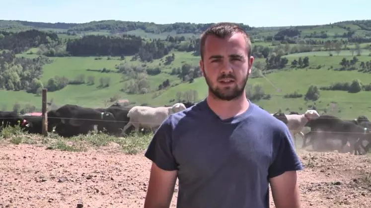 Jérémy Masson, éleveur ovin et président de l'association des producteurs Agneau Noir du Velay