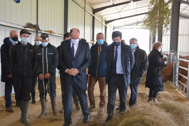 Le Premier Ministre Jean Castex et le Ministre de l'agricuture Julien Denormandie en visite en Creuse.