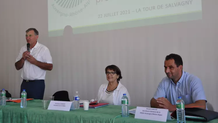 Michel Joux, Christiane Lambert et David Chauve.