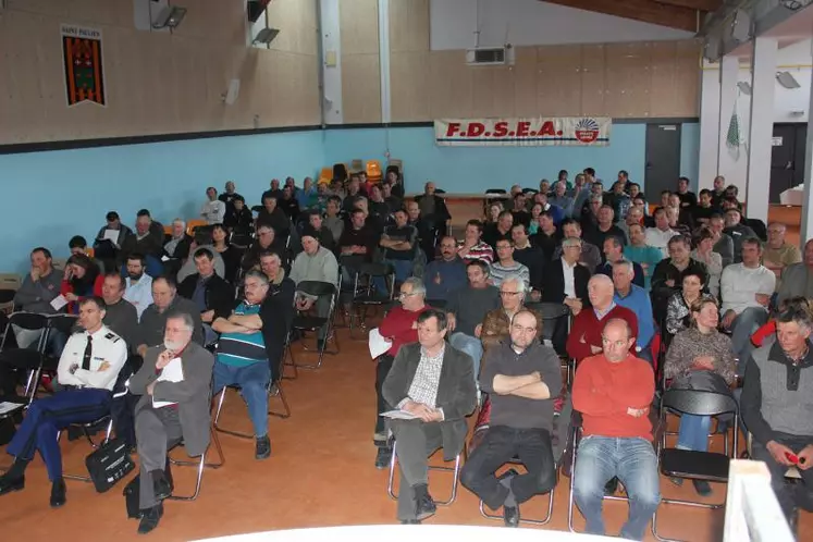 Plus d'une centaine d'adhérents a assisté aux travaux du congrès de la FDSEA.