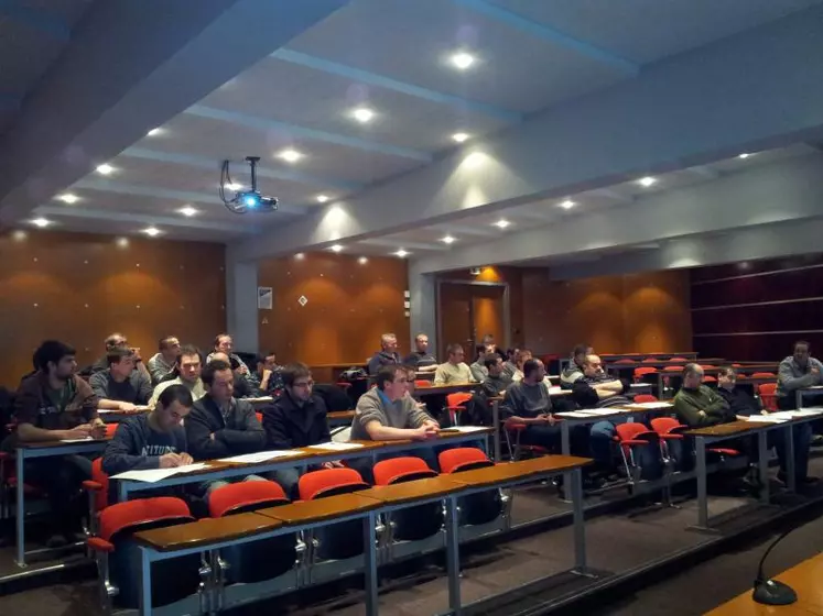 La section lait de la FDSEA et le groupe lait JA réunis le 18 février au Puy.