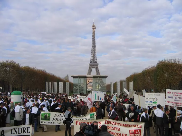 Des manifestants venus de toutes les régions de production.