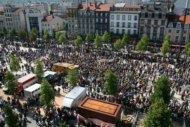 En 2008, les agriculteurs se sont massivement mobilisés : ici à Clermont le 16 septembre.