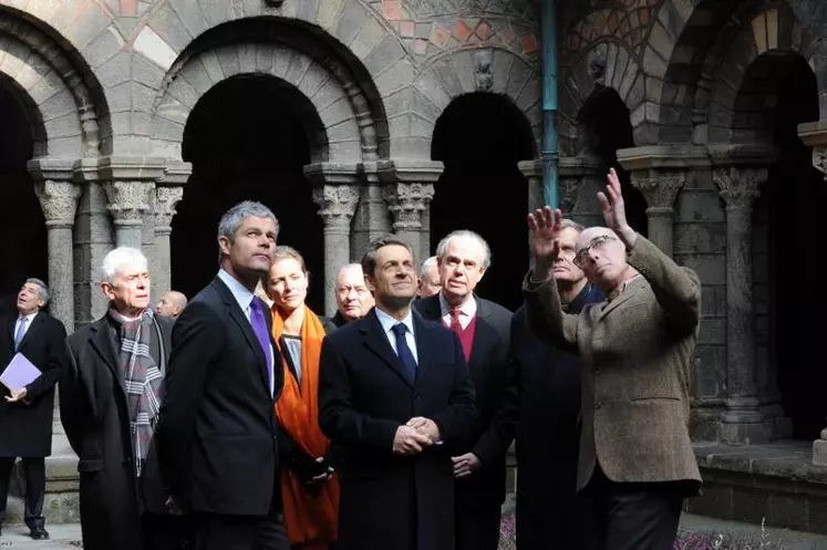 Le Chef de l’État, accompagné de Frédéric Mitterrand ministre de la Culture et de la Communication et Laurent Wauquiez ministre chargé des Affaires Européennes…