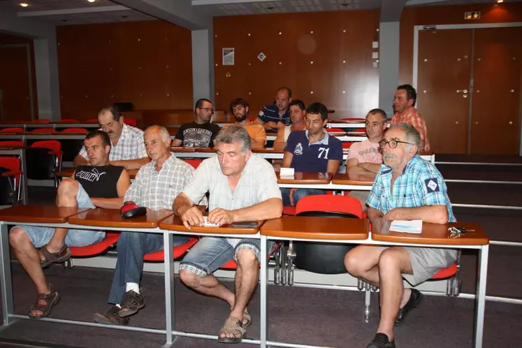 Les membres de la section laitière FDSEA se sont réunis jeudi dernier au Puy-en-Velay.
