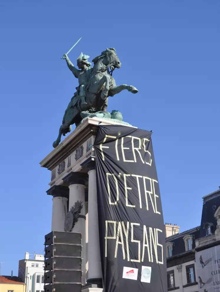 Des messages clairs.