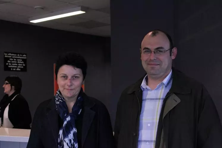 Claire Souveton et Thierry Cubizolles, deux des rapporteurs qui ont présenté les orientations du bureau de la FDSEA, sur le thème «laissez nous faire notre métier».