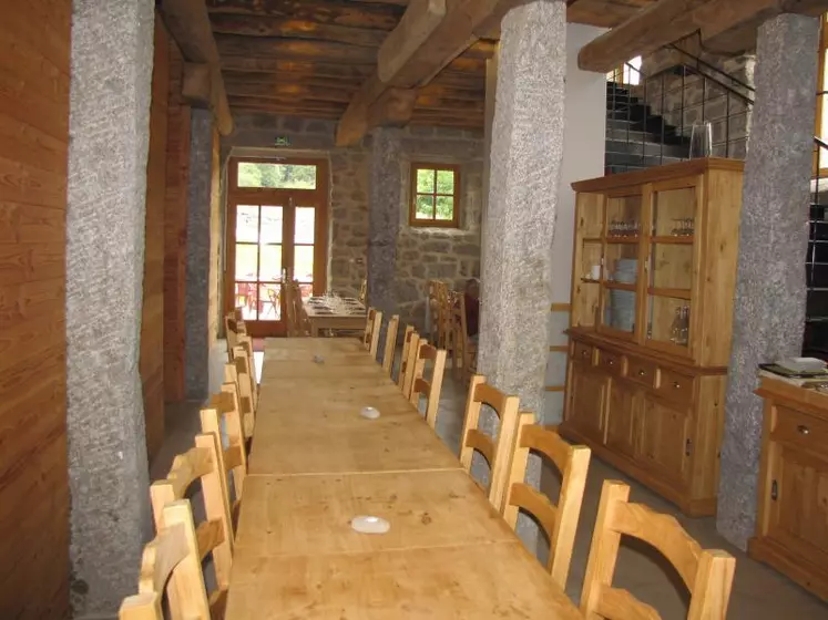L'auberge peut accueillir 40 couverts.