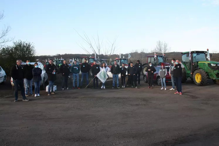 les agriculteurs de Haute-Loire en partance pour clermont Ferrand le 25 mars 2021.