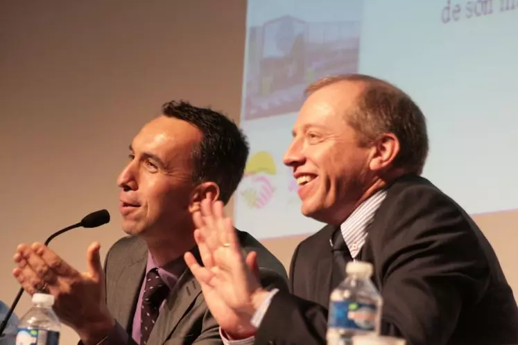 Christophe Chavot jeune président de la coopérative avec 
Bertrand Relave, directeur général.