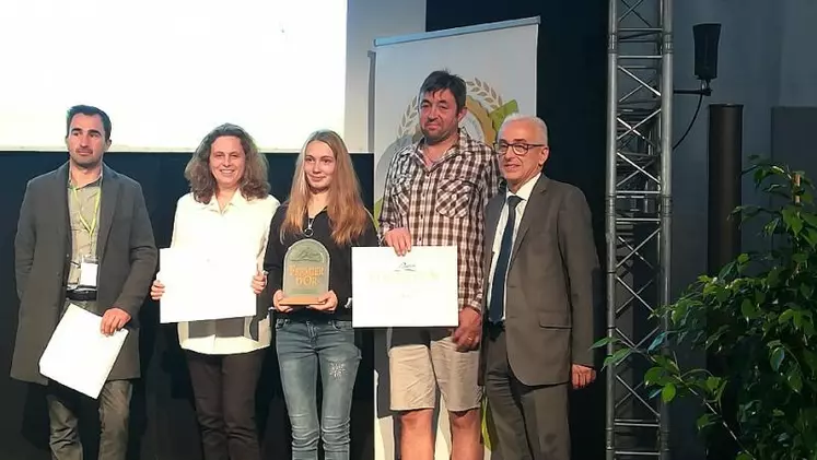 Une soixantaine de prix ont été remis à des producteurs de la région Auvergne-Rhône-Alpes. Ici des producteurs de Haute-Loire.