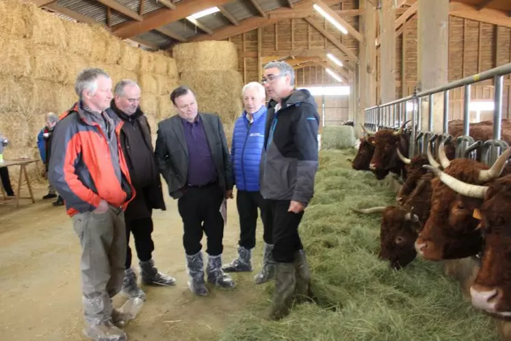 Autour du Conseil Régional AuRA et des Chambres d’Agriculture, c’est tous les acteurs de l’agriculture biologique qui vont définir des axes de travail pour développer des filières.