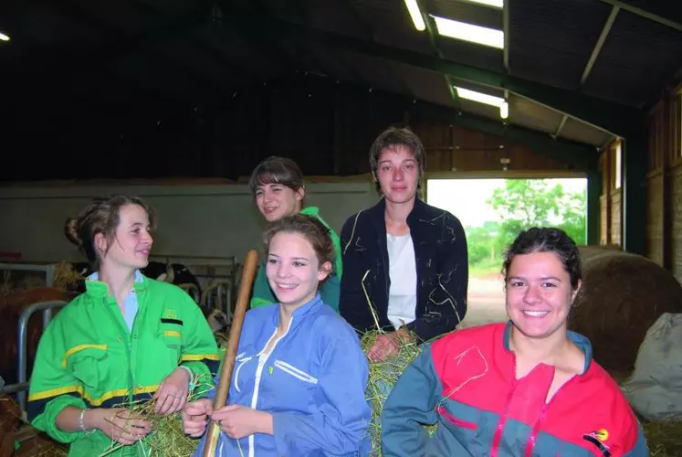 Dynamisme, énergie, volonté : la nouvelle génération d’agricultrices sait ce qu’elle veut. Ici, dans un lycée agricole de l’Aveyron.