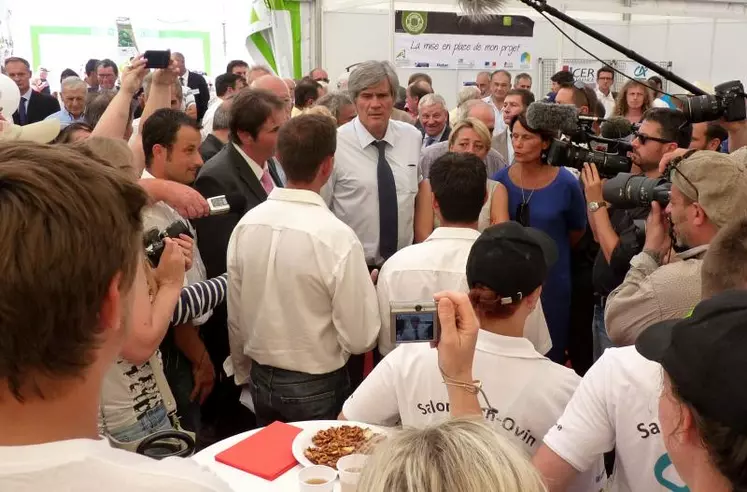 Stéphane Le Foll a parcouru les allées du salon, attentif aux interventions des uns et des autres.