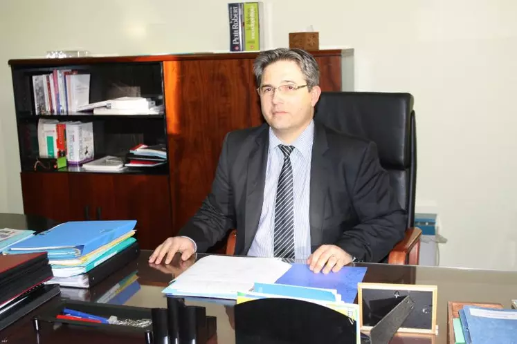 Frédéric Lasserre dans son bureau.