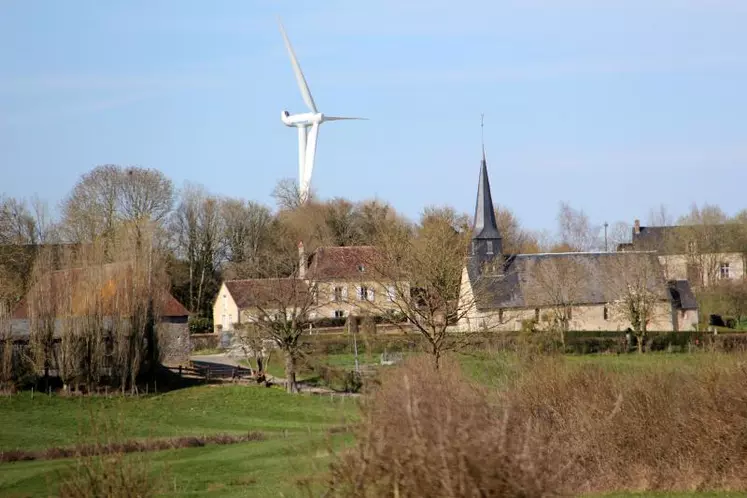 Si de plus en plus de citoyens apprécient un certain retour à la campagne, les élus locaux, eux, ont plutôt le blues face aux décisions du pouvoir exécutif.