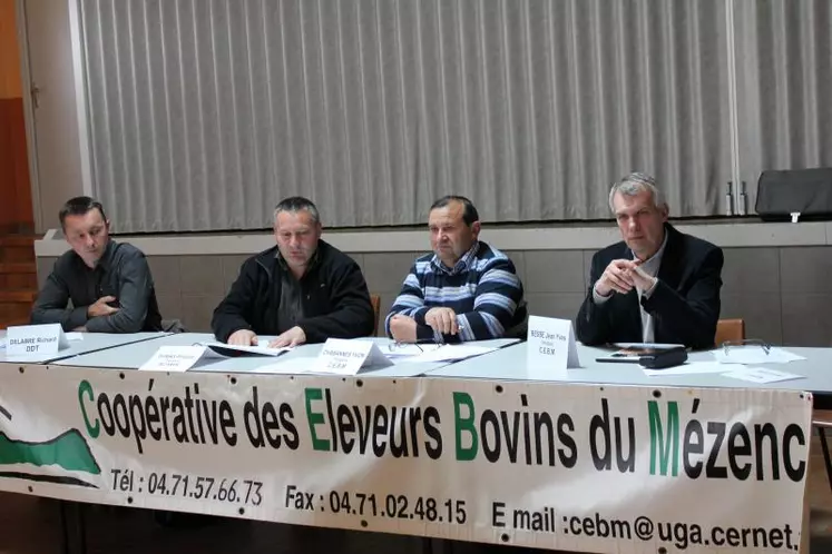 De gauche à droite : Philippe Dumas SICAREV, Yvon Chabannes Président CEBM, Jean-Yves Besse Directeur CEBM.
