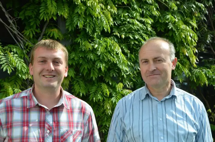 Jérémy Leroy et Patrick Escure, respectivement président des JA et de la FRSEAAuvergne.