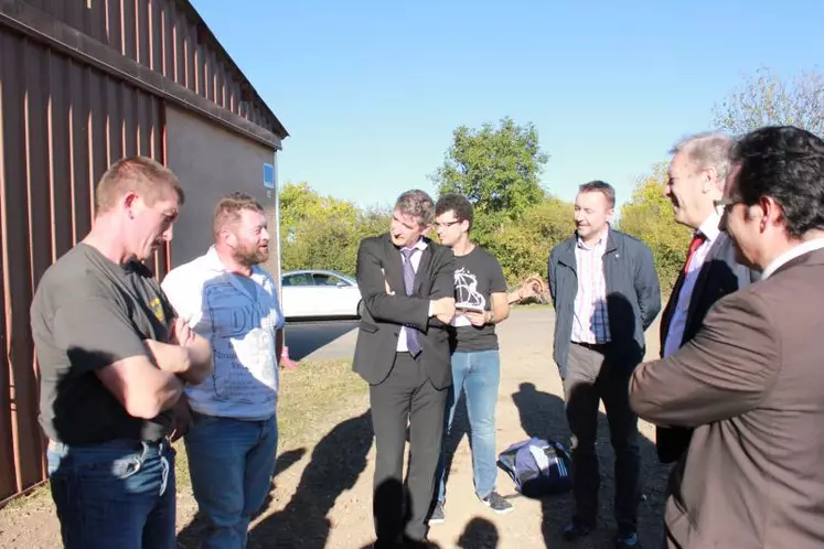 Discussion ouverte autour de l’agriculture de Haute-Loire en général, de la production de Lentilles en particulier, et des problématiques du Gaec de l’Aérodrome.