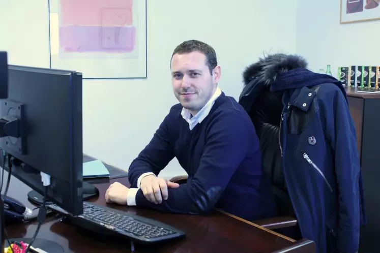 Antoine Wassner, président de l’ODG Lentille Verte du Puy laisse la place à un producteur lors de l’assemblée générale de ce 12 février.