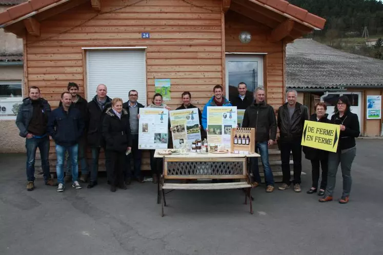 Le 8 avril, la Haute-Loire «de ferme en ferme» a été présentée au Gaec de Pierregrosse à Lantriac.