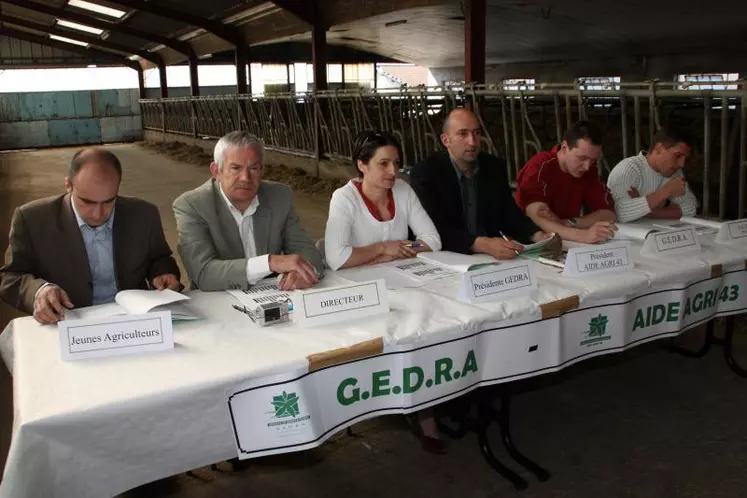 L’assemblée générale du Gedra et d’Aide Agri 43 s’est déroulée dans la stabulation du Gaec de la Gazelle.