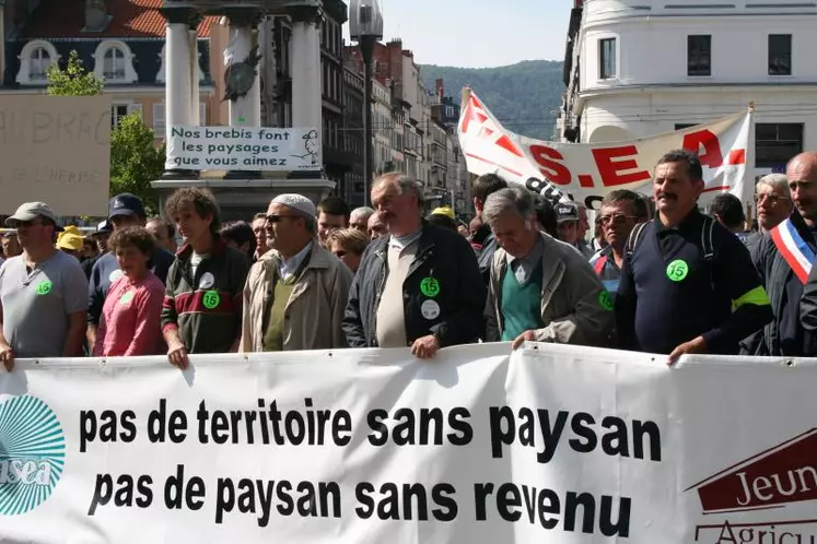 La mobilisation doit désormais payer. Les éleveurs attendent des actes des pouvoirs publics.