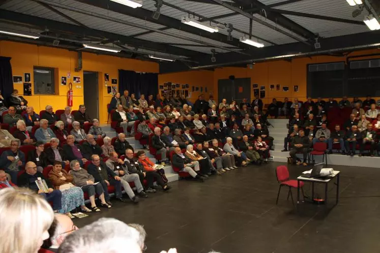 Comme chaque année, la SDAE a fait salle comble à St Paulien le 30 avril.