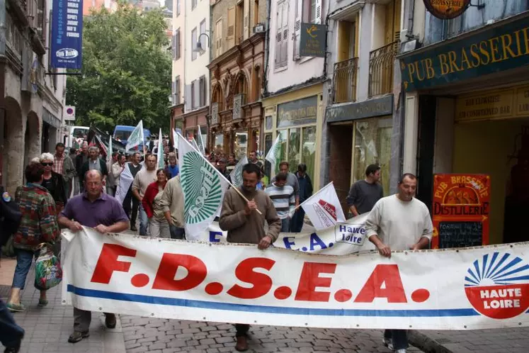 Quelques 200 adhérents FDSEA/JA réunis au Puy.