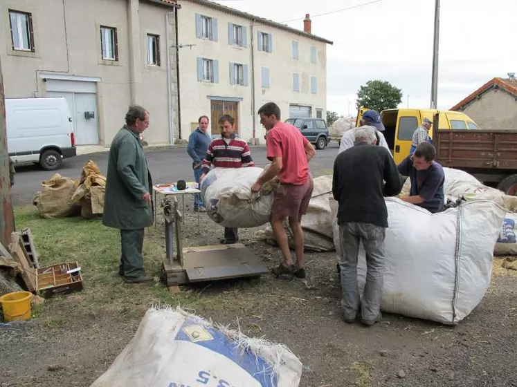 S’inscrire au 04 71 02 60 44 avant le 31 août.