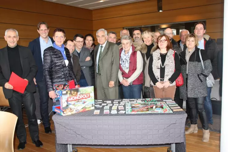 La version Haute-Loire du Monopoly a été présentée le 27 novembre à l’Hôtel du département en présence des partenaires.