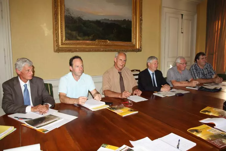 Michel Rivet, Christian Buffière, Hubert Goglins, Eric Maire, Jean-Paul Bayle et Gilles Fombelle.