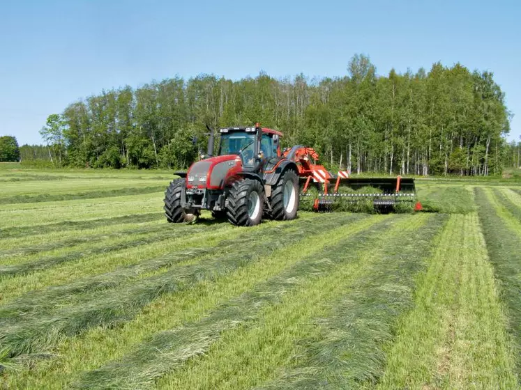 Récolter un ensilage d'herbe à 35 % de MS