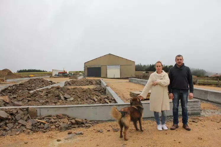 Karen et Serge Ombret sont maintenant impatients de voir pousser leur bâtiment.