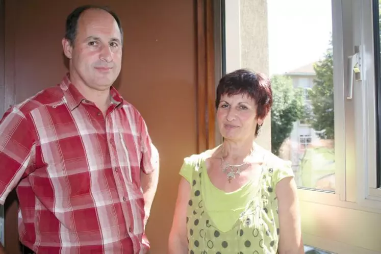 Chantal Cor et Jean-Louis Bruel de la section laitière FDSEA.