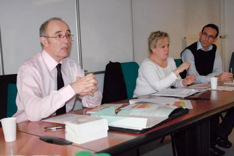 Christian Pouderoux, directeur départemental du travail, Évelyne Druot-Lhéritier et Olivier Deblonde, inspecteurs du travail.