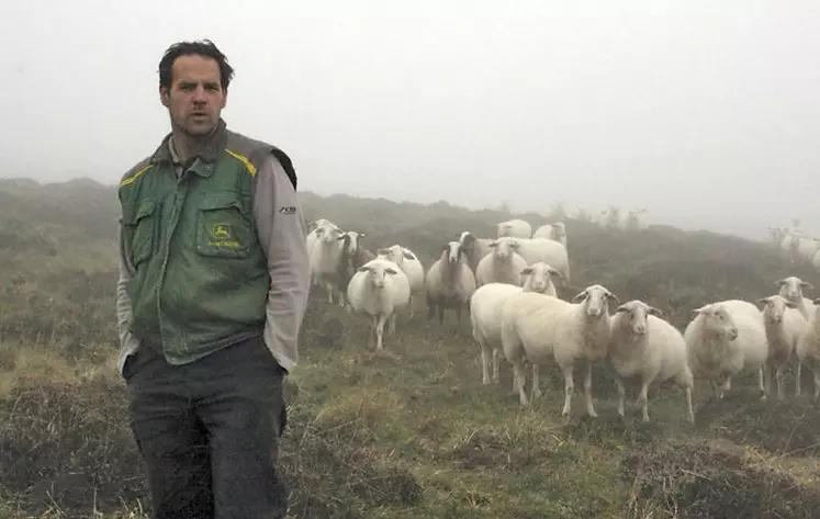 Jérôme Planchot, un producteur d'agneau label rouge et ses quelque 400 brebis, symbole d'un pastoralisme à défendre.