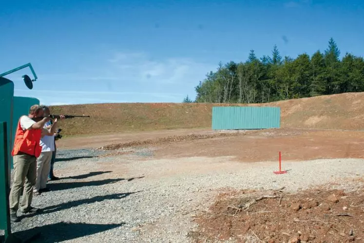 Le site de quatre hectares, inauguré samedi en présence du sénateur honoraire Paul Robert, a été aménagé pour que sept à huit candidats puissent évoluer simultanément en toute sécurité.