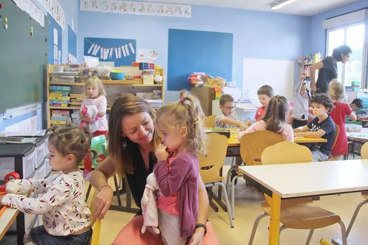 L’inspectrice d’académie met l’accent sur l’accueil des plus petits et sur la bienveillance qui prévaut tout au long de la scolarité. 