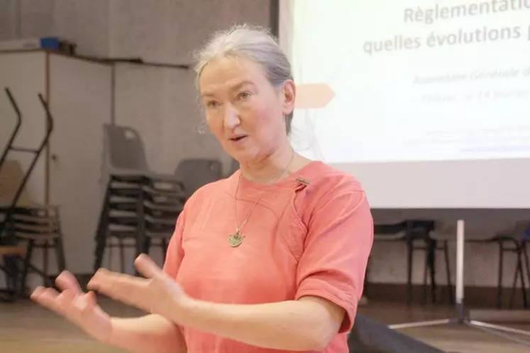 Basée à Aubière (63), Anne Haegelin est chargée de mission à la Fédération régionale de l’agriculture biologique Auvergne-Rhône-Alpes.