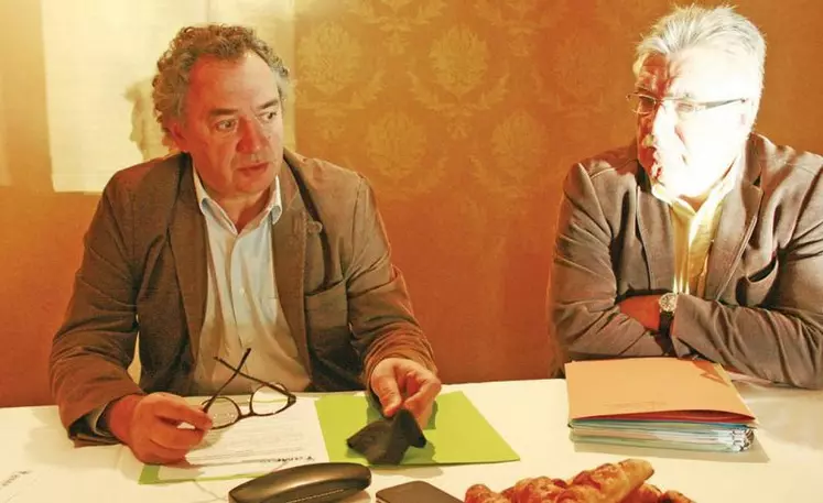 Pierre Jarlier, président de l’AMF Cantal, et Christian Montin, secrétaire général de l’association.