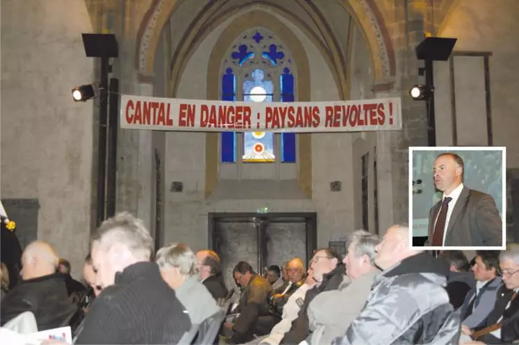 Le président de la FDSEA a rappelé lors du congrès du syndicat à Saint-Flour l’exaspération des éleveurs, qui ont multiplié leurs opérations.