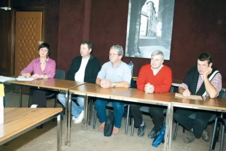 Après la dernière réunion du conseil d’administration du Lial, les producteurs ont tenu une conférence de presse.