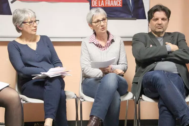 Autour de Claudine Royer, mandatée par Benoît Hamon, Mireille Laborie, EELV, et Philippe Dubourg, secrétaire fédéral du PS.