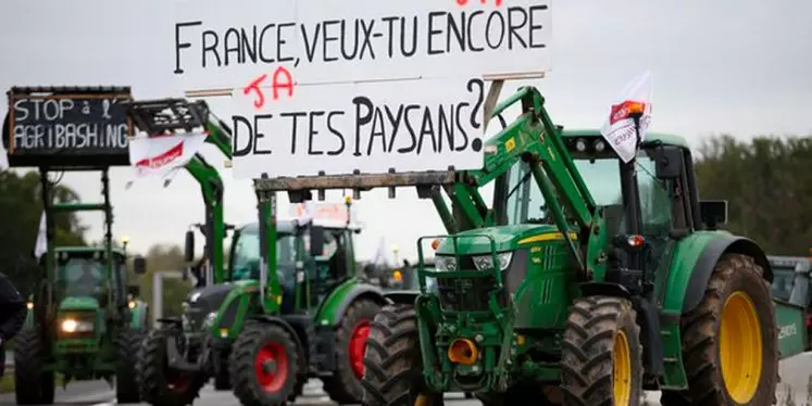 Des agriculteurs excédés et blessés par un déferlement de critiques sur leurs supposées pratiques.