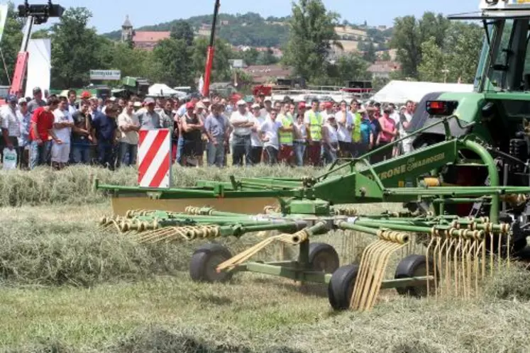 Maurs a accueilli mardi l’une des trois étapes de la 8e édition nationale du “rallye de l’herbe” de la FNCuma.